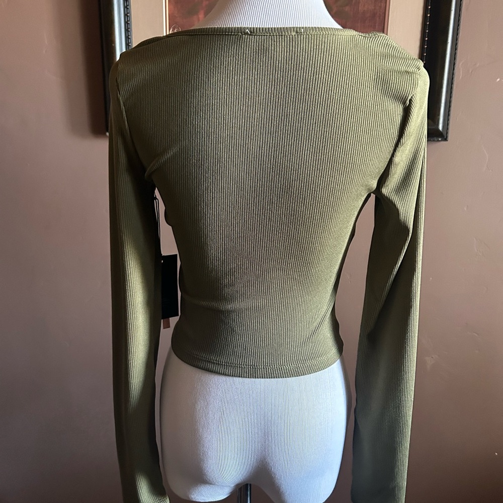 Olive Green Long Sleeve Top NWT - Picture 4 of 7